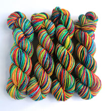 Load image into Gallery viewer, Rainbow, hand dyed on Superwash Merino worsted - single ply. freeshipping - Felt Fusion
