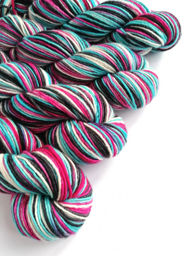 Zombie Knitter, hand dyed on Merino worsted - single ply, non-superwash. freeshipping - Felt Fusion