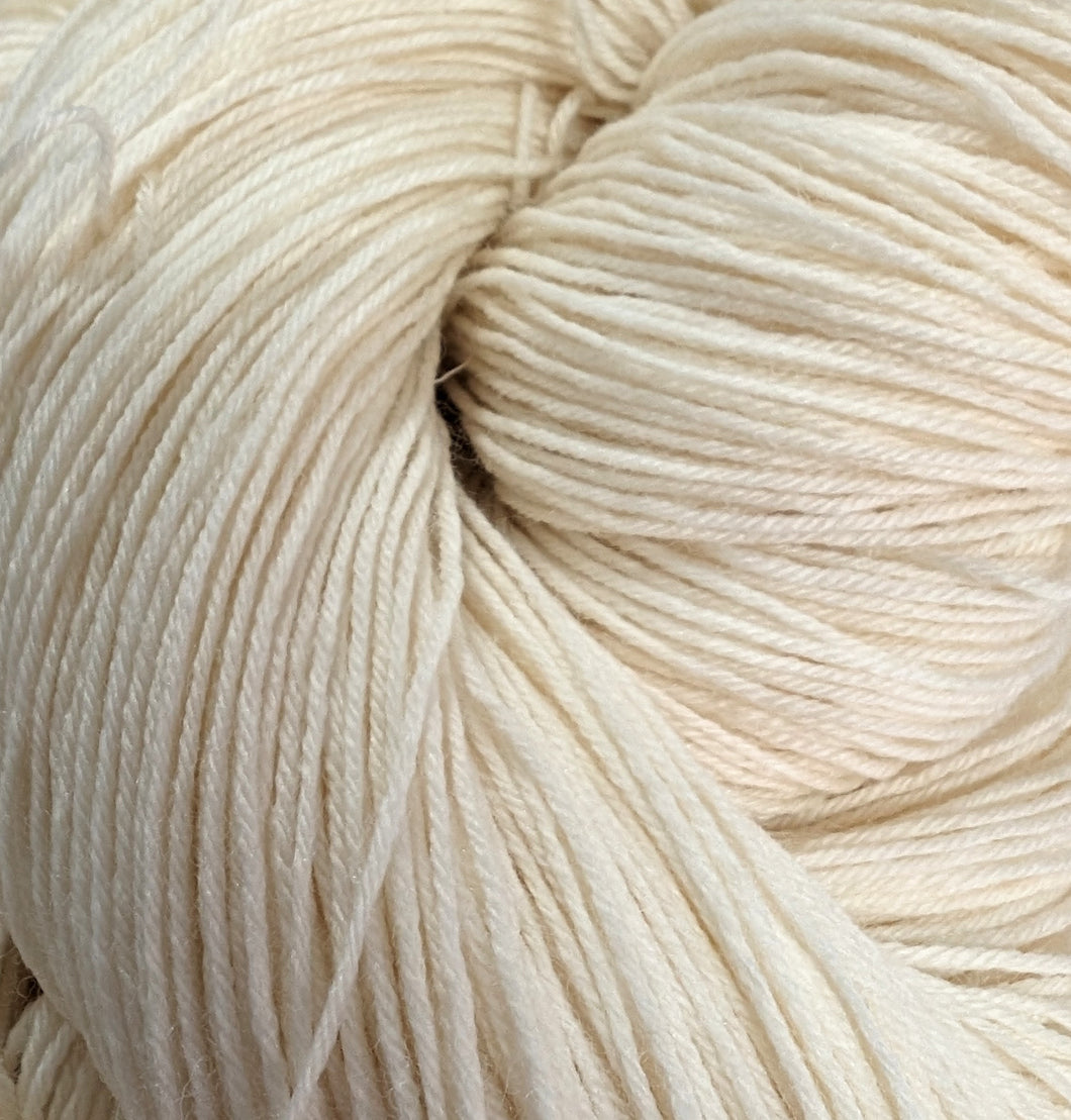 Undyed Superwash BFL/nylon sock yarn.