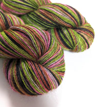 Load image into Gallery viewer, Mahna Mahna on 100% llama 4ply/fingering weight yarn. Grey base.
