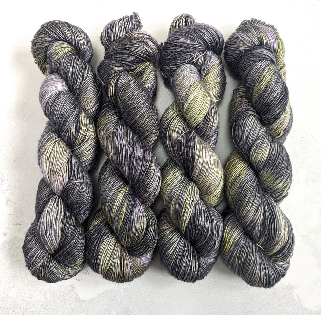 Thirteen on a choice of yarn bases.