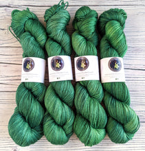 Load image into Gallery viewer, Gort (Ivy) on a choice of yarn bases.
