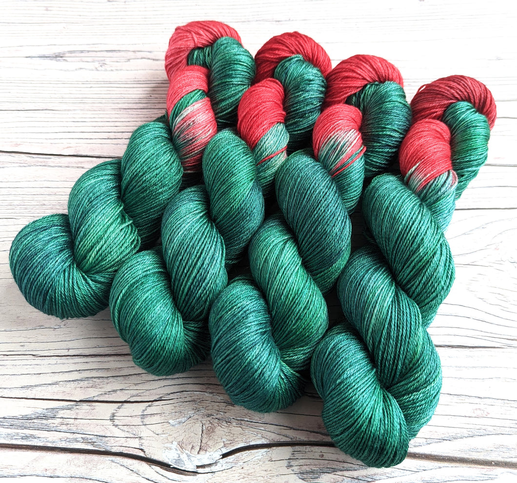 Tinne (Holly) on a choice of yarn bases.
