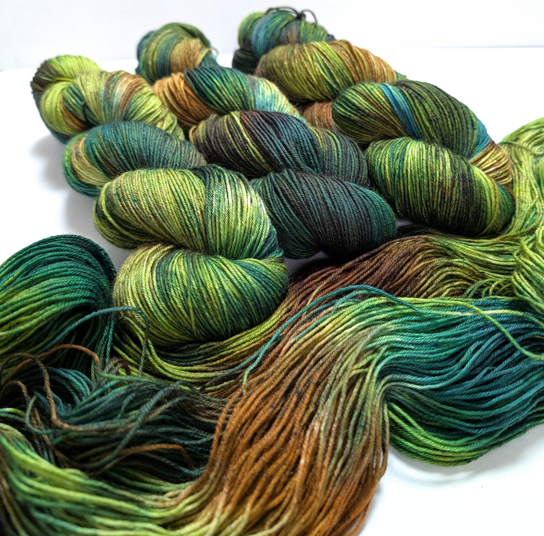 Entwood on superwash BFL/nylon sock yarn.