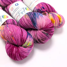 Load image into Gallery viewer, Wild Thing on a Superwash Merino/Nylon/Sparkle sock yarn.
