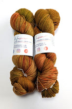 Load image into Gallery viewer, Rust on superwash merino worsted/aran (Rios).
