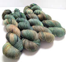 Load image into Gallery viewer, Entwood on 100% llama 4ply/fingering weight yarn. Natural base.
