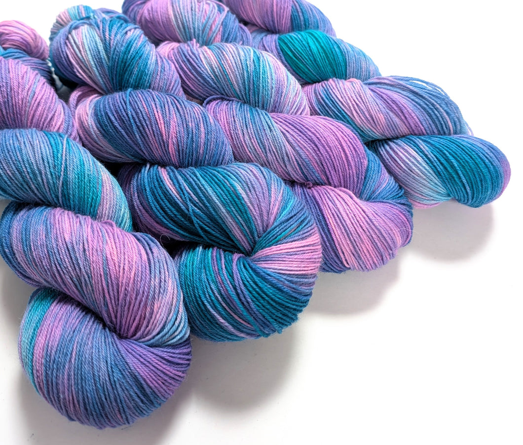 Shocker v2 on superwash BFL/nylon sock yarn.