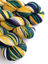 Load image into Gallery viewer, Yule on superwash merino/nylon/sparkle sock yarn. freeshipping - Felt Fusion
