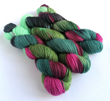 Load image into Gallery viewer, Pretty Pink Polly on superwash merino/nylon/sparkle sock yarn. freeshipping - Felt Fusion
