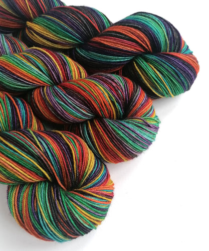 Blackbow, hand dyed on superwash merino/yak/nylon sock yarn. freeshipping - Felt Fusion