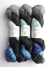 Load image into Gallery viewer, Invisible Light on superwash Merino/Silk singles 4ply/fingering weight. freeshipping - Felt Fusion
