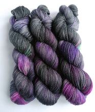 Load image into Gallery viewer, Not Quite on a Superwash Merino/Nylon/Sparkle sock yarn. freeshipping - Felt Fusion
