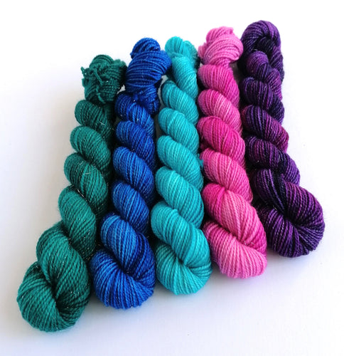 Hand dyed mini skeins set. 5 x 20g or 5 x 50g. freeshipping - Felt Fusion