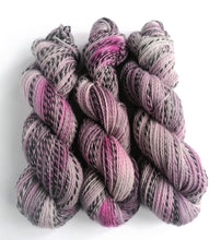 Load image into Gallery viewer, Greys and pinks, hand dyed on 100% Highland Wool &#39;Zebra&#39; DK yarn (non superwash) freeshipping - Felt Fusion
