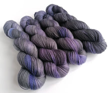 Load image into Gallery viewer, Greys and purples, hand dyed on an organic merino/silk 4ply yarn. Non-superwash. freeshipping - Felt Fusion

