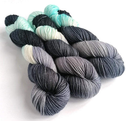 Nimbus, hand dyed on superwash merino/nylon/sparkle DK. freeshipping - Felt Fusion