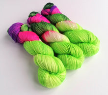 Load image into Gallery viewer, Sea Sheep on superwash BFL/silk 4ply/fingering weight. freeshipping - Felt Fusion
