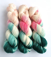 Load image into Gallery viewer, Sicilian Defense on superwash merino/cashmere/nylon sock yarn. freeshipping - Felt Fusion
