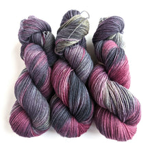 Load image into Gallery viewer, Solar dyed British wool sock yarn.

