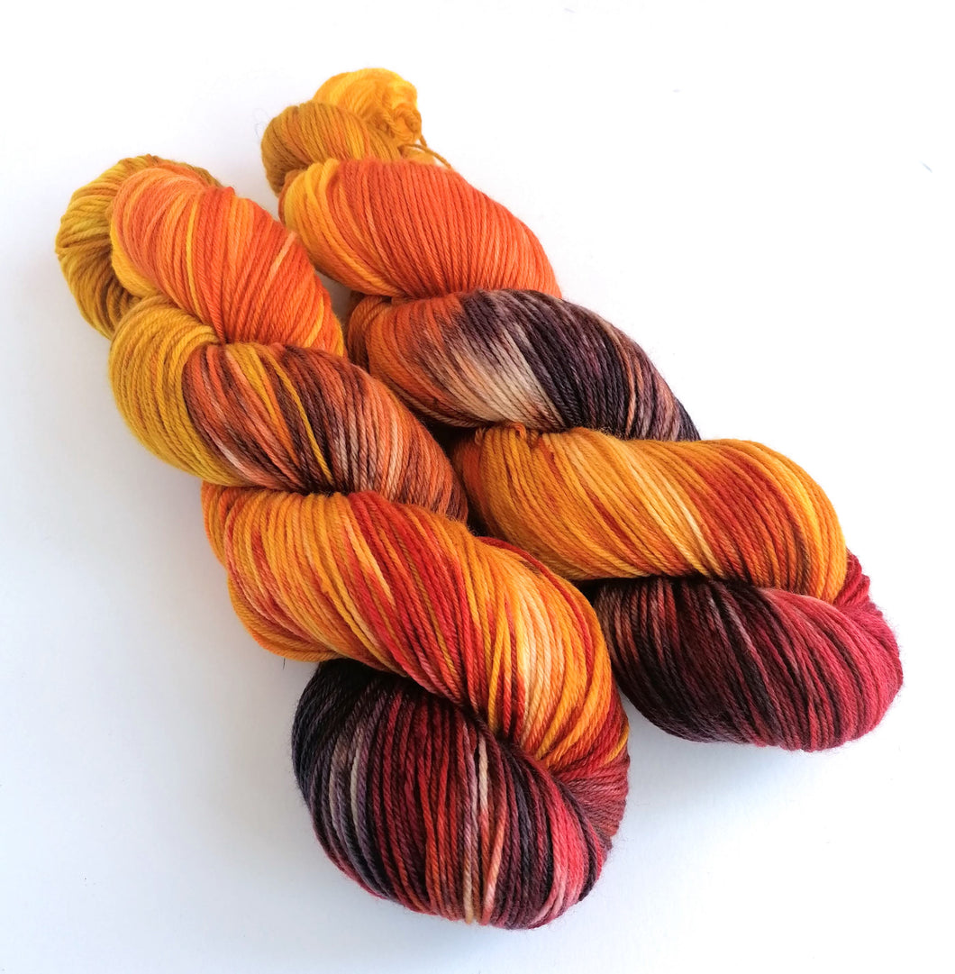 What Katie Did on a superwash merino/bamboo 4ply/fingering weight. freeshipping - Felt Fusion