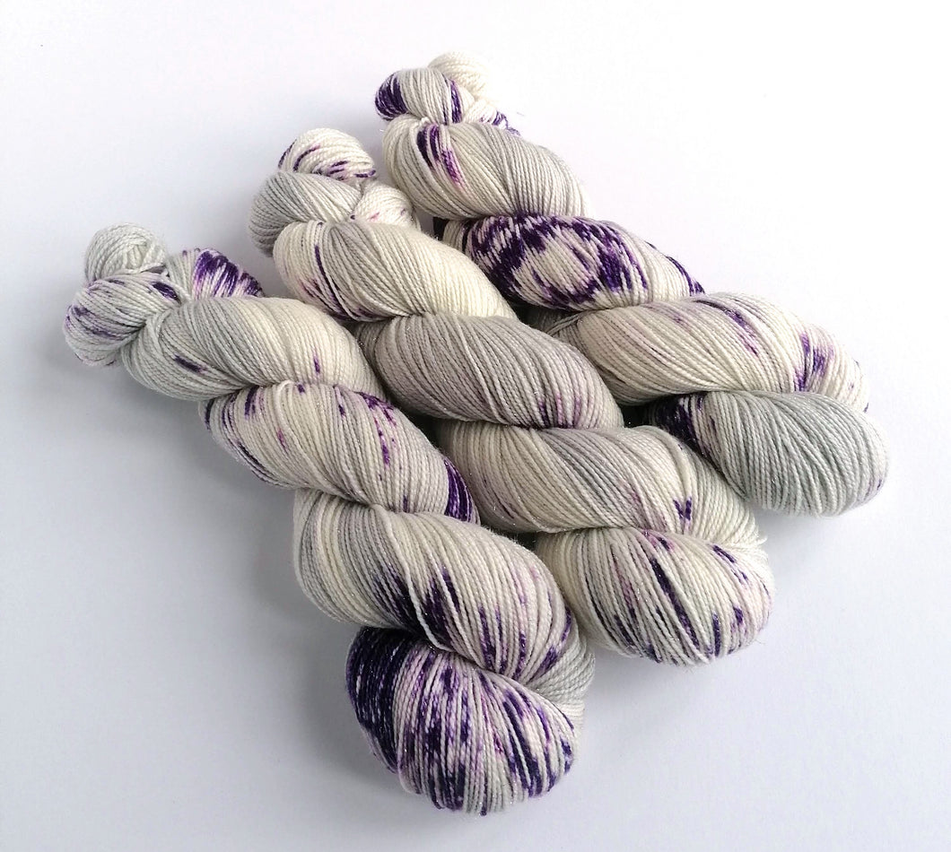 Willani on a Superwash Merino/Nylon/Sparkle sock yarn. freeshipping - Felt Fusion